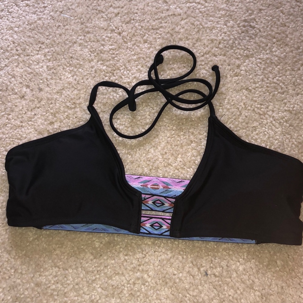 Black bikini top